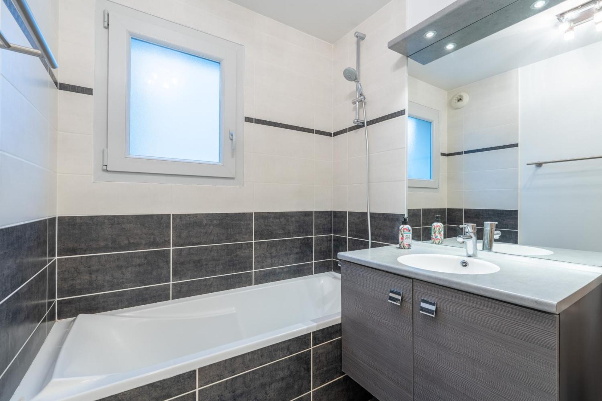 Charmant Appartement A 5 Minutes A Pied De La Vielle Ville Annecy Avec Parking Prive Εξωτερικό φωτογραφία